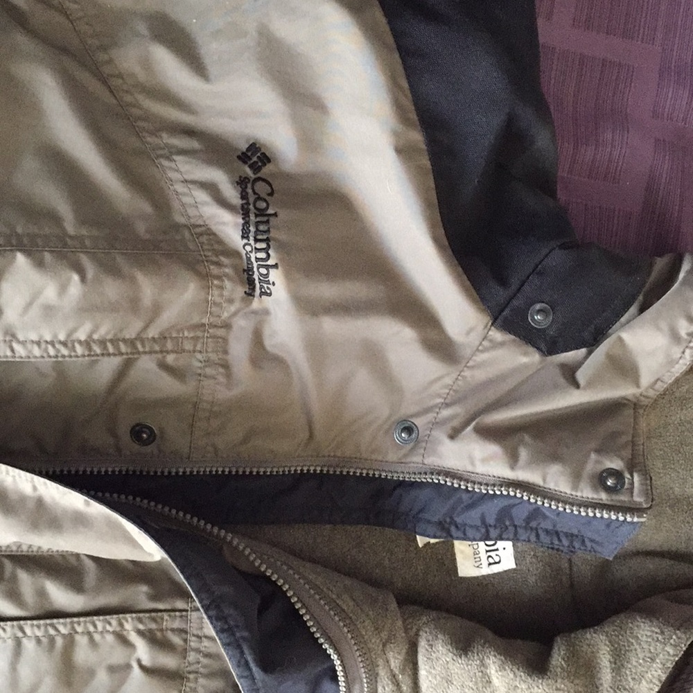 Like new Columbia winter coat.